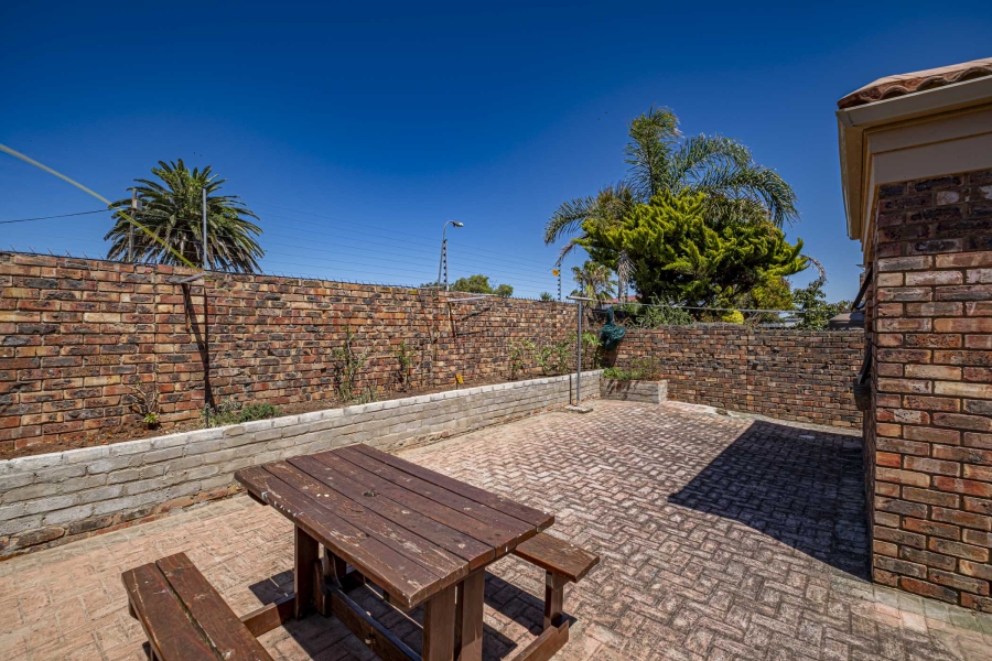 3 Bedroom Property for Sale in Humewood Extension Eastern Cape